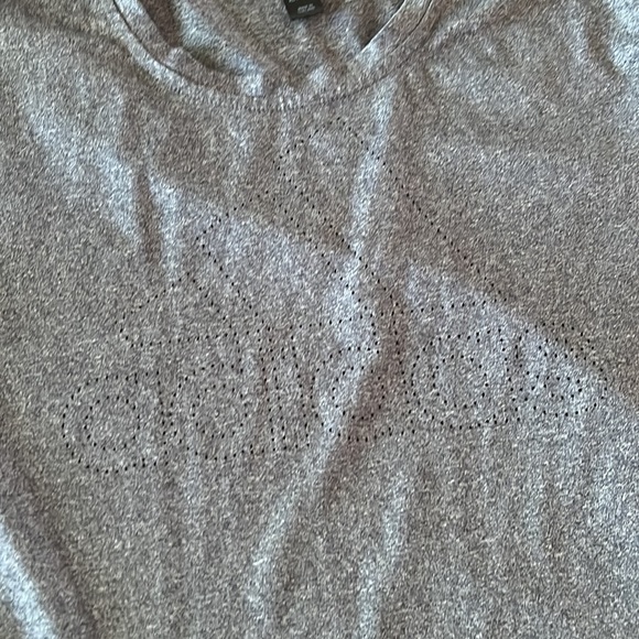 Adidas crop top shirt size XS - Picture 2 of 5